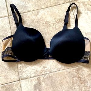 Maidenform 36c push-up bra.